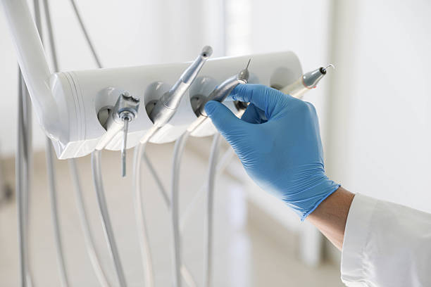 Professional Emergency Dentist technician working in Sycamore, GA
